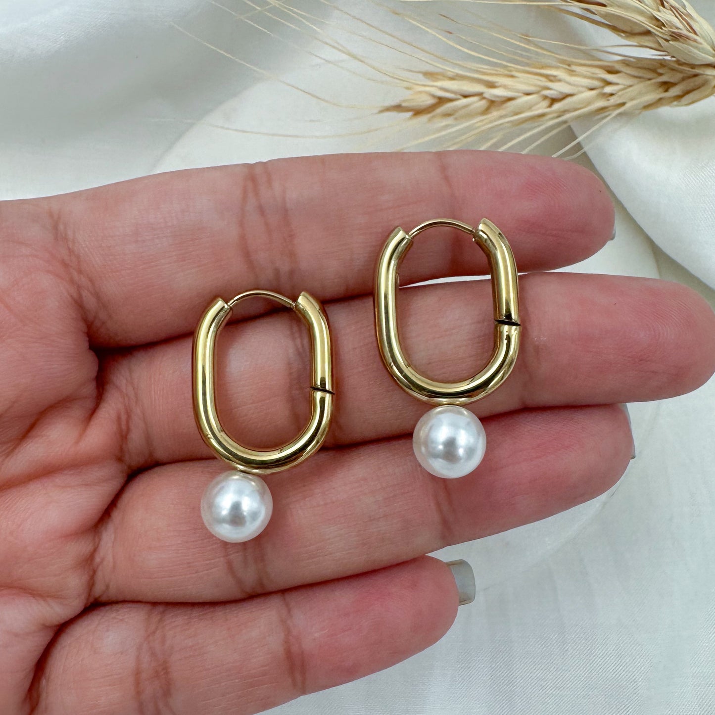 Asa Pearl Hoops