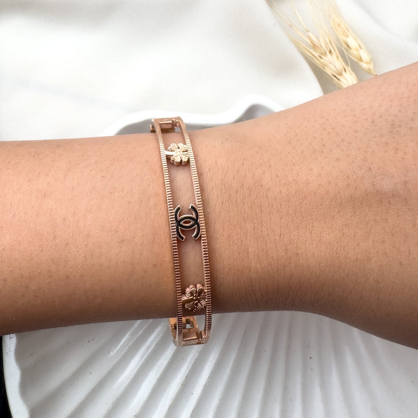 Viola Bracelet Band