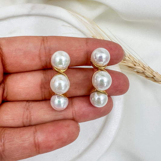 Rowina Pearl Earrings