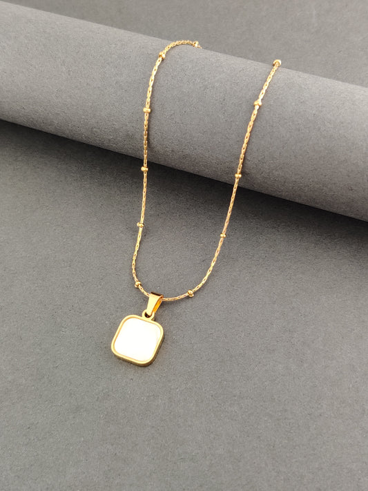 Linea Luxe Necklace (White)