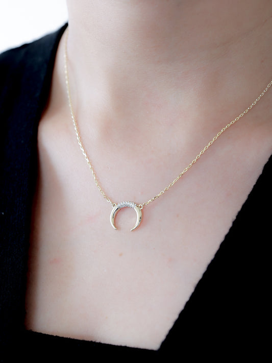 Kyra Moon Necklace (Gold)