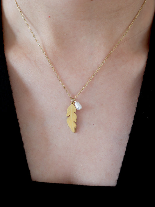 Dewleaf Necklace (Gold)