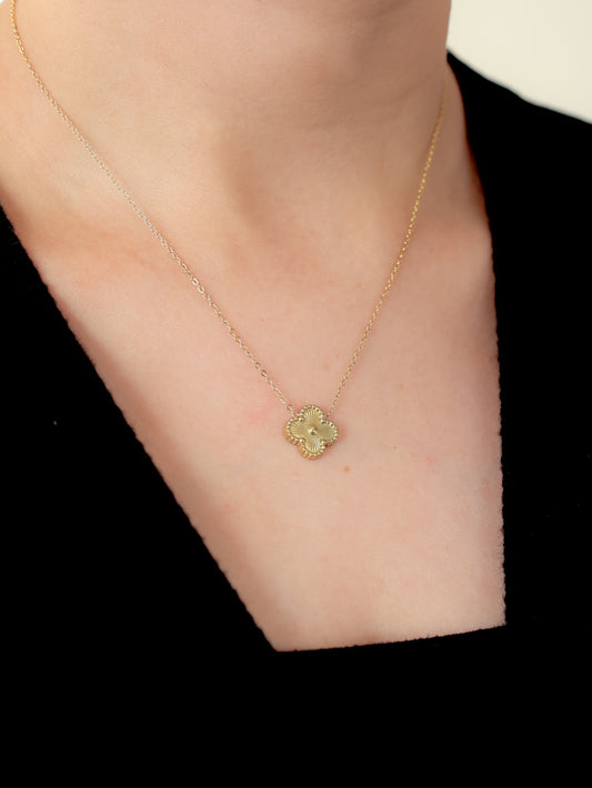 Elegant Clover necklace