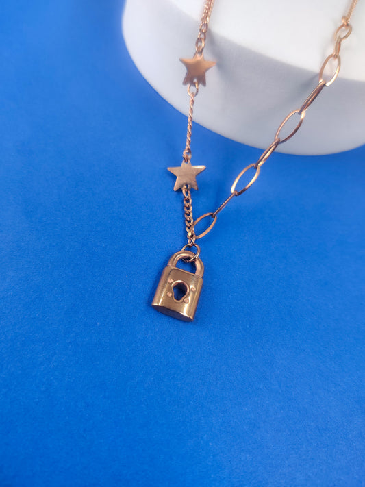Lock and star link necklace
