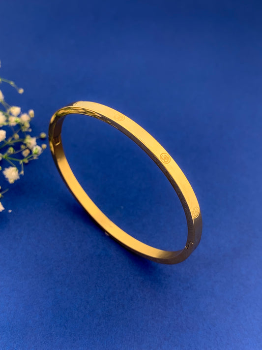 Om Bracelet Band (Gold)