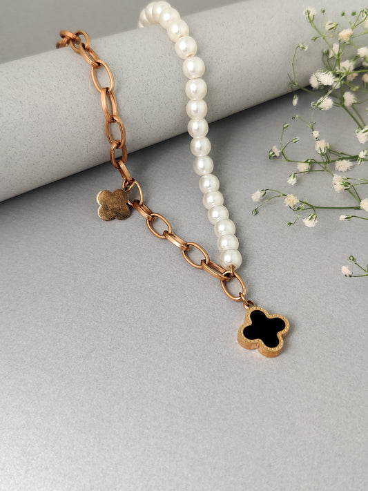 Reversible Pearl Clover Necklace