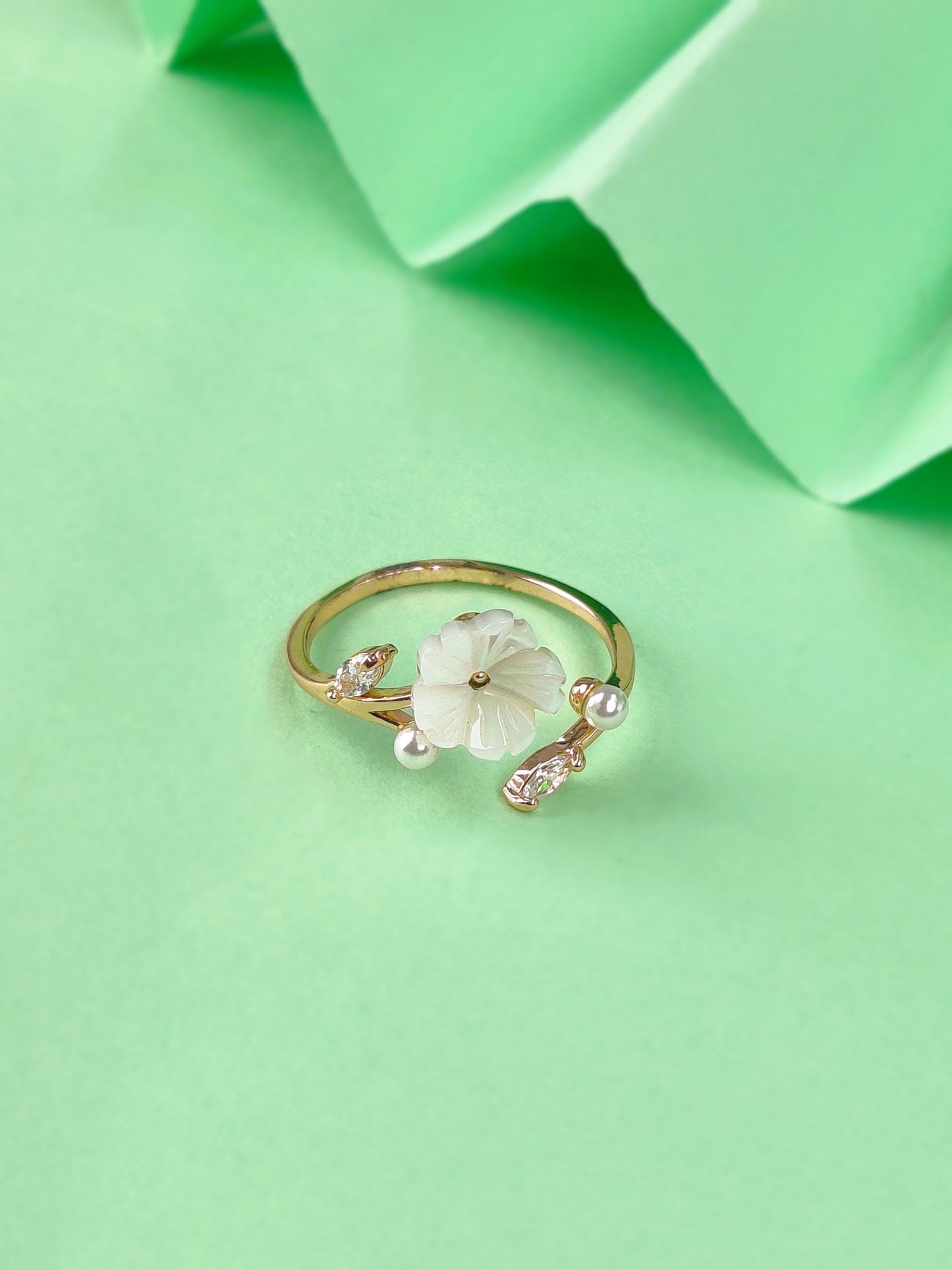 Summer Crystal Flower Ring