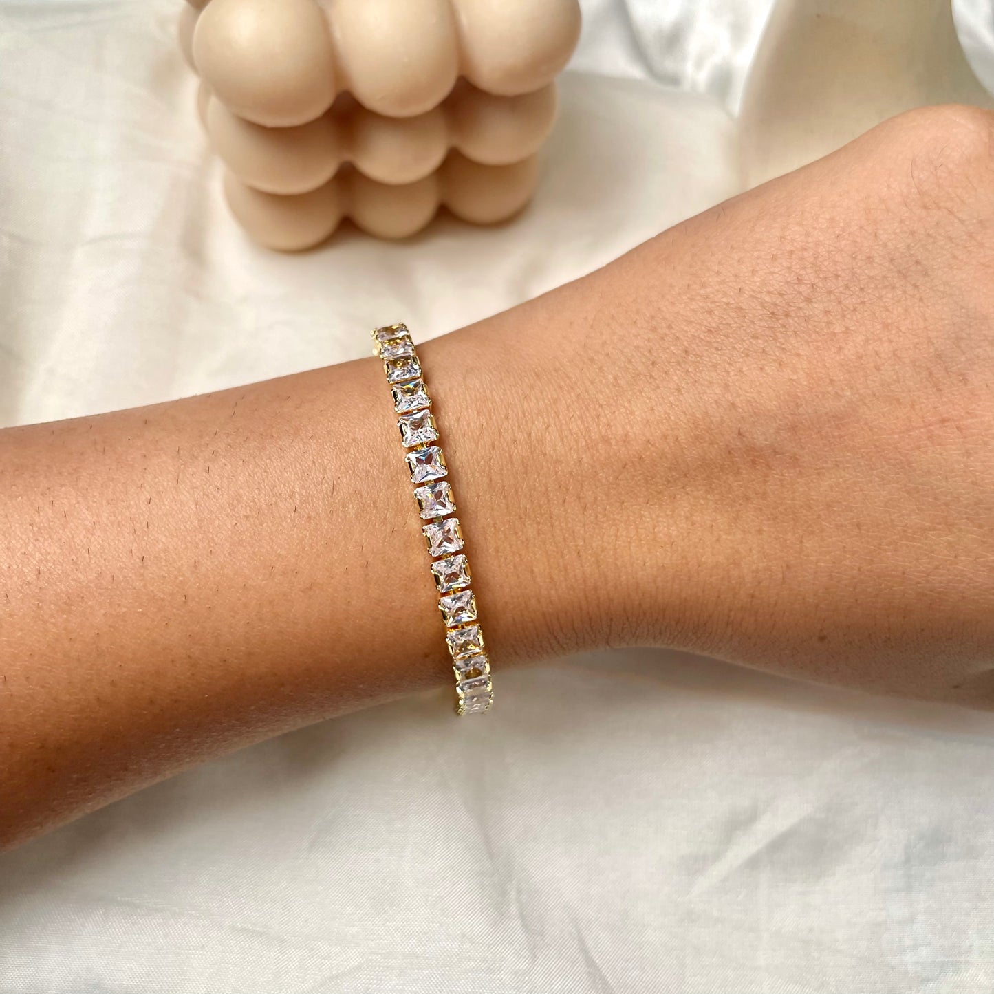 Becca Tennis Bracelet (Gold)