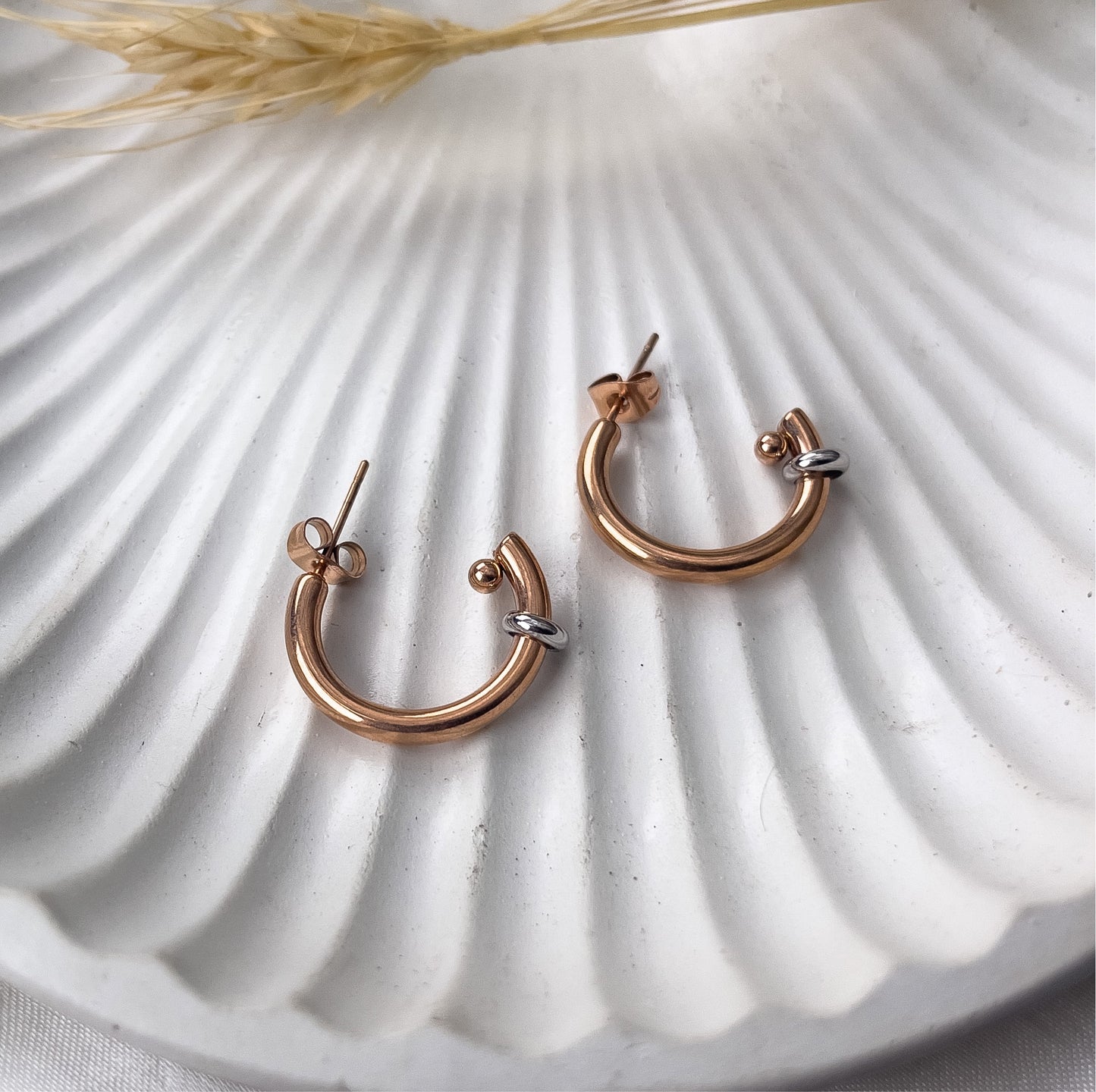 Zina Hoops