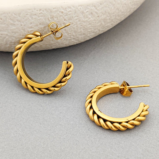 Kelly Hoops