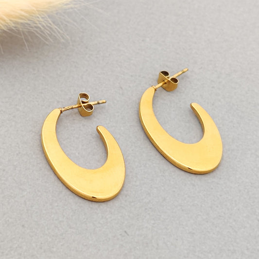 Ellie Hoops