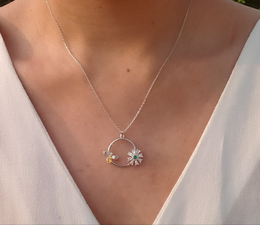Bee and flower Ring Necklace