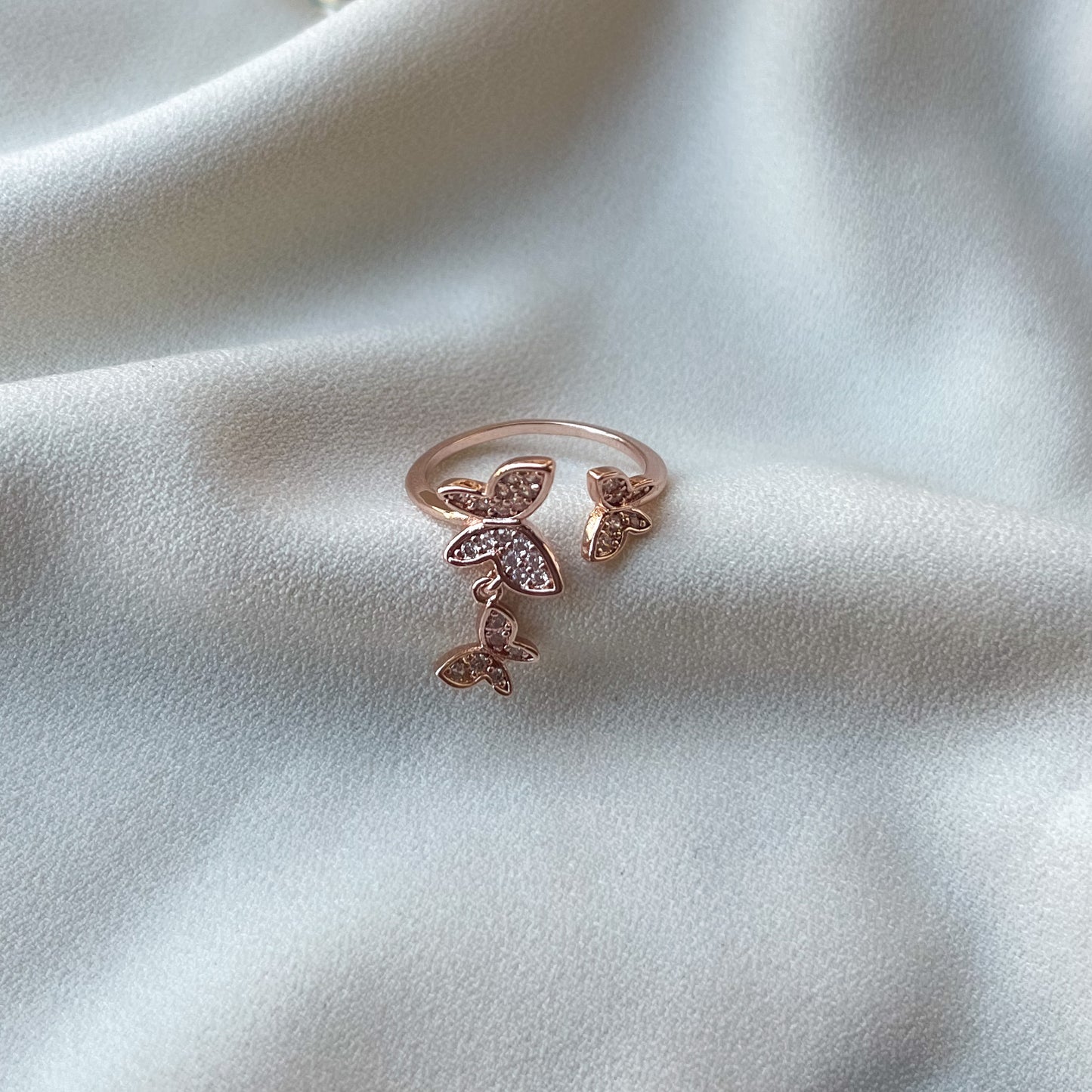 Jenna Butterfly Charm Ring (Rose gold)