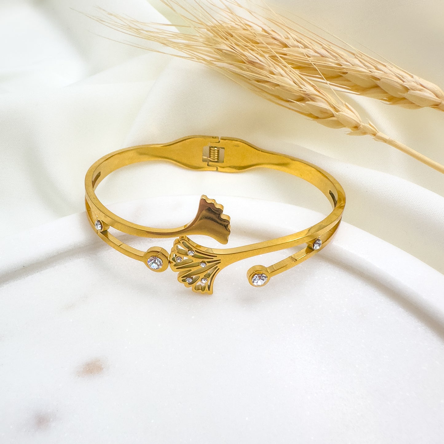 Mayra Bracelet Band(Gold)