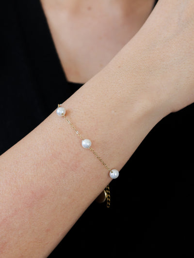 Zeta Pearl Bracelet