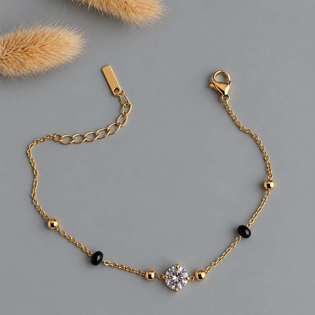 Aira Noir Bracelet