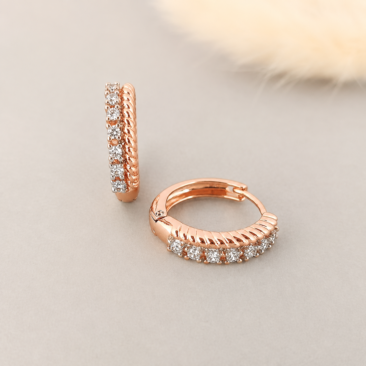 Lustra Huggie Hoops