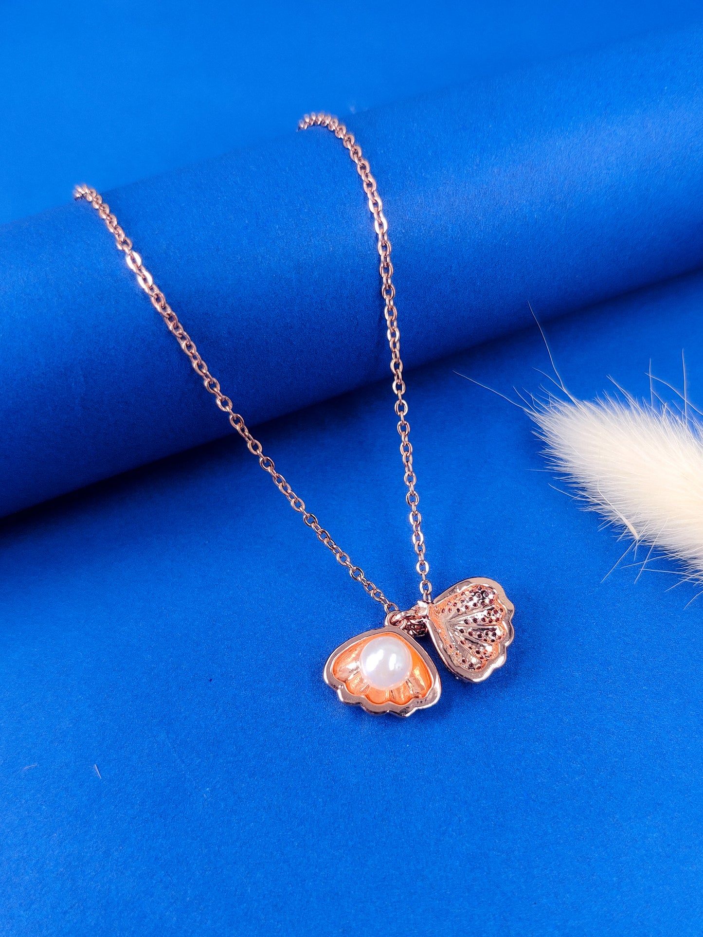 Crystal Pearl Shell Necklace