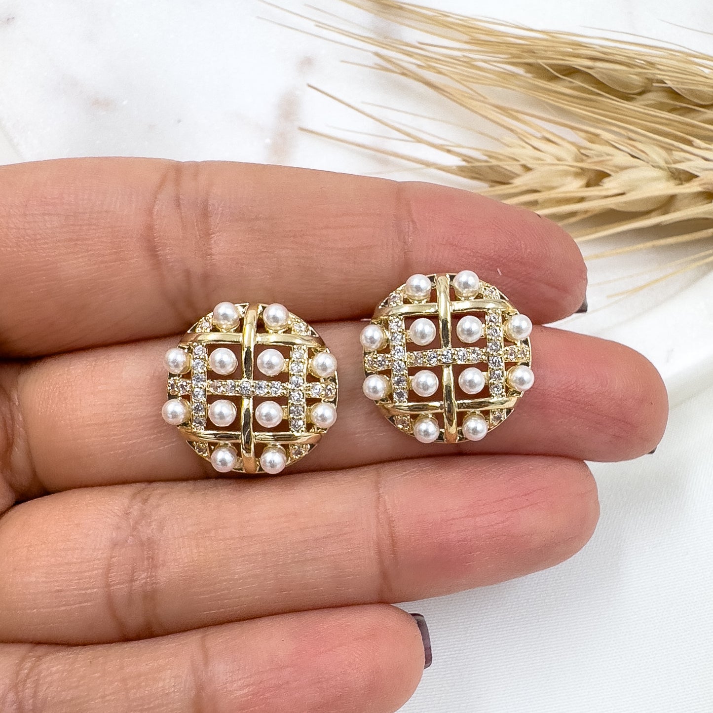 Larissa Pearl Earrings