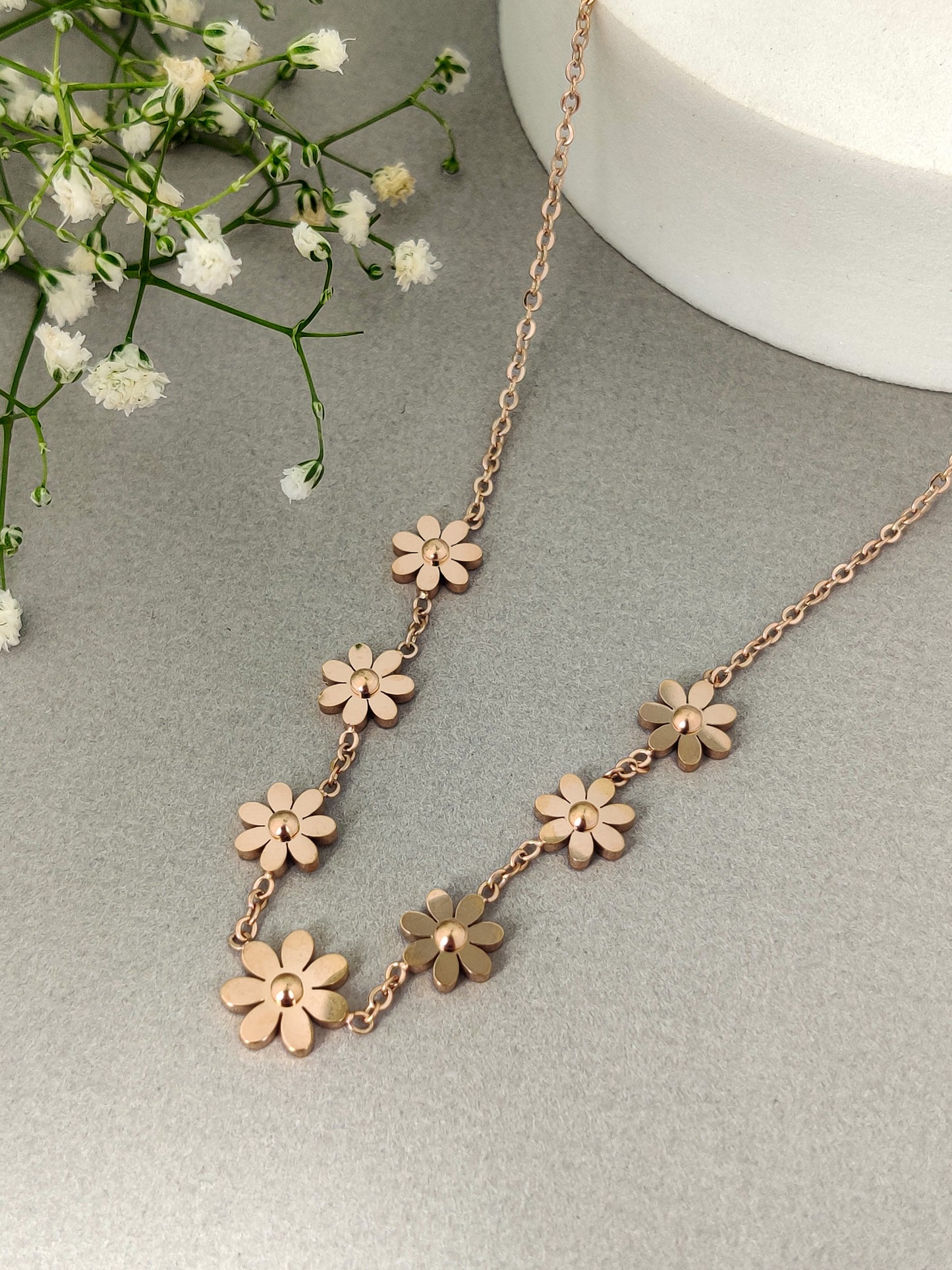 Dana Flower Necklace