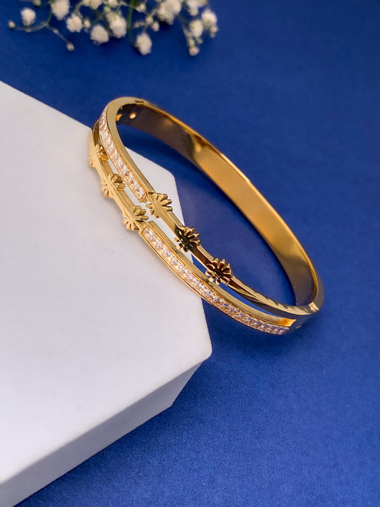 Golden Daisy Bracelet Band