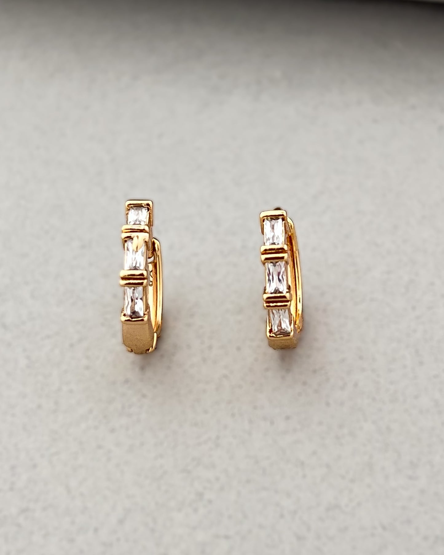 Luxe Link Huggie Hoops