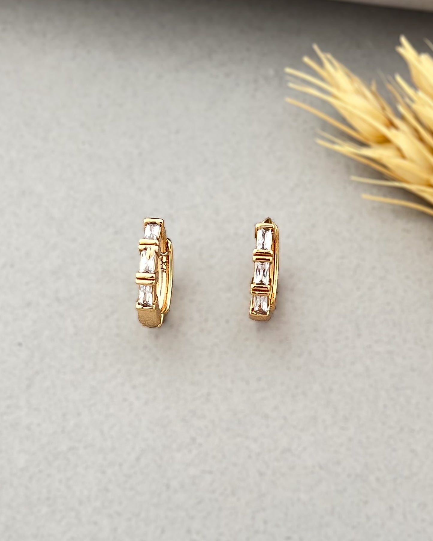 Luxe Link Huggie Hoops