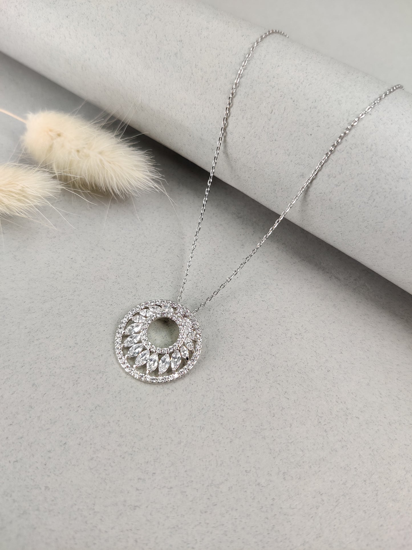 Hana Necklace