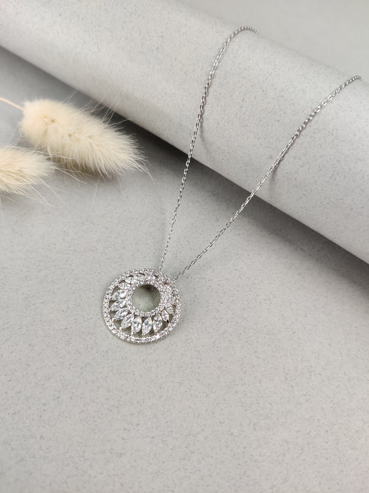 Hana Necklace