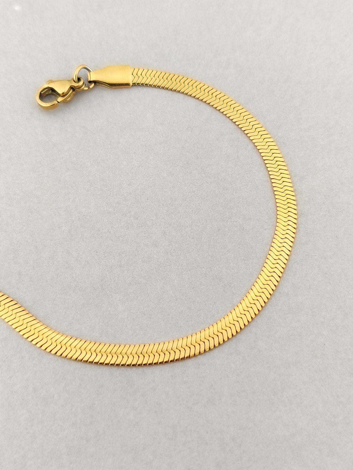 Snake Chain Bracelet (Gold)