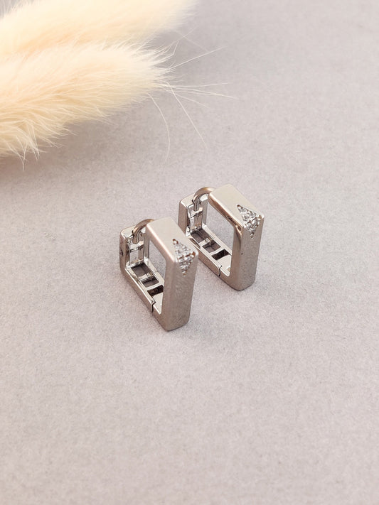 Caroline Huggie Hoops