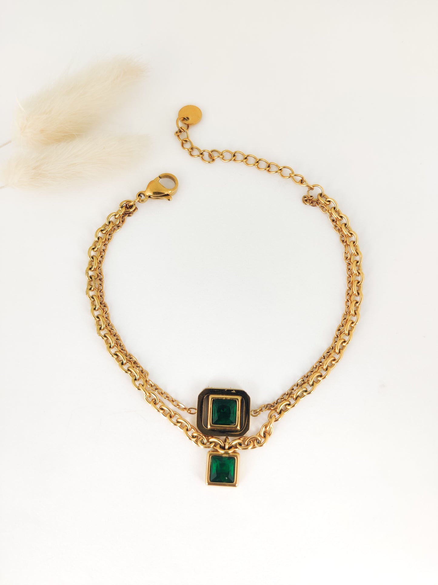 Emerald Orna Twist