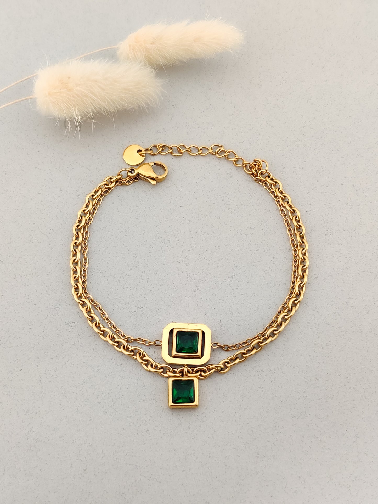 Emerald Orna Twist
