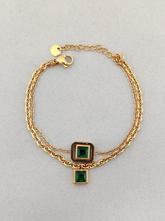 Emerald Orna Twist