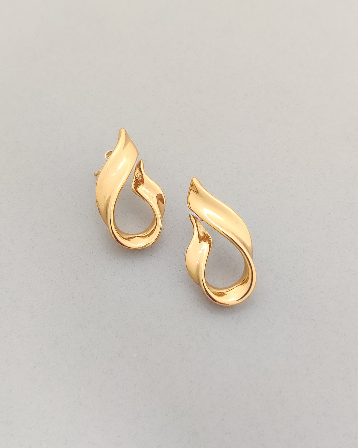 Wavy Gold Hoops