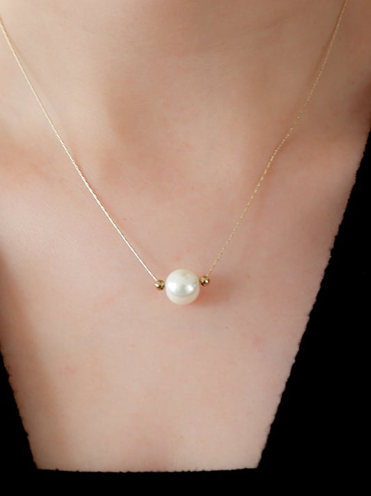 Classic Pearl Necklace