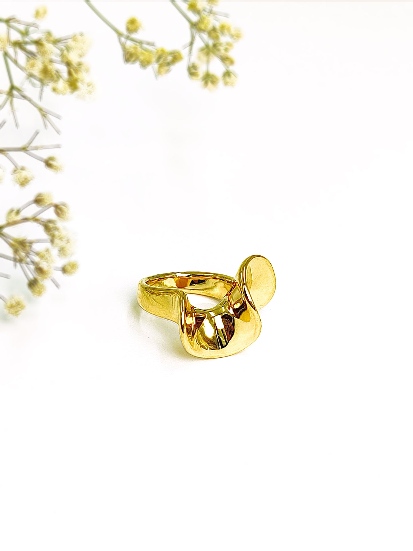 Lorena Gold Ring
