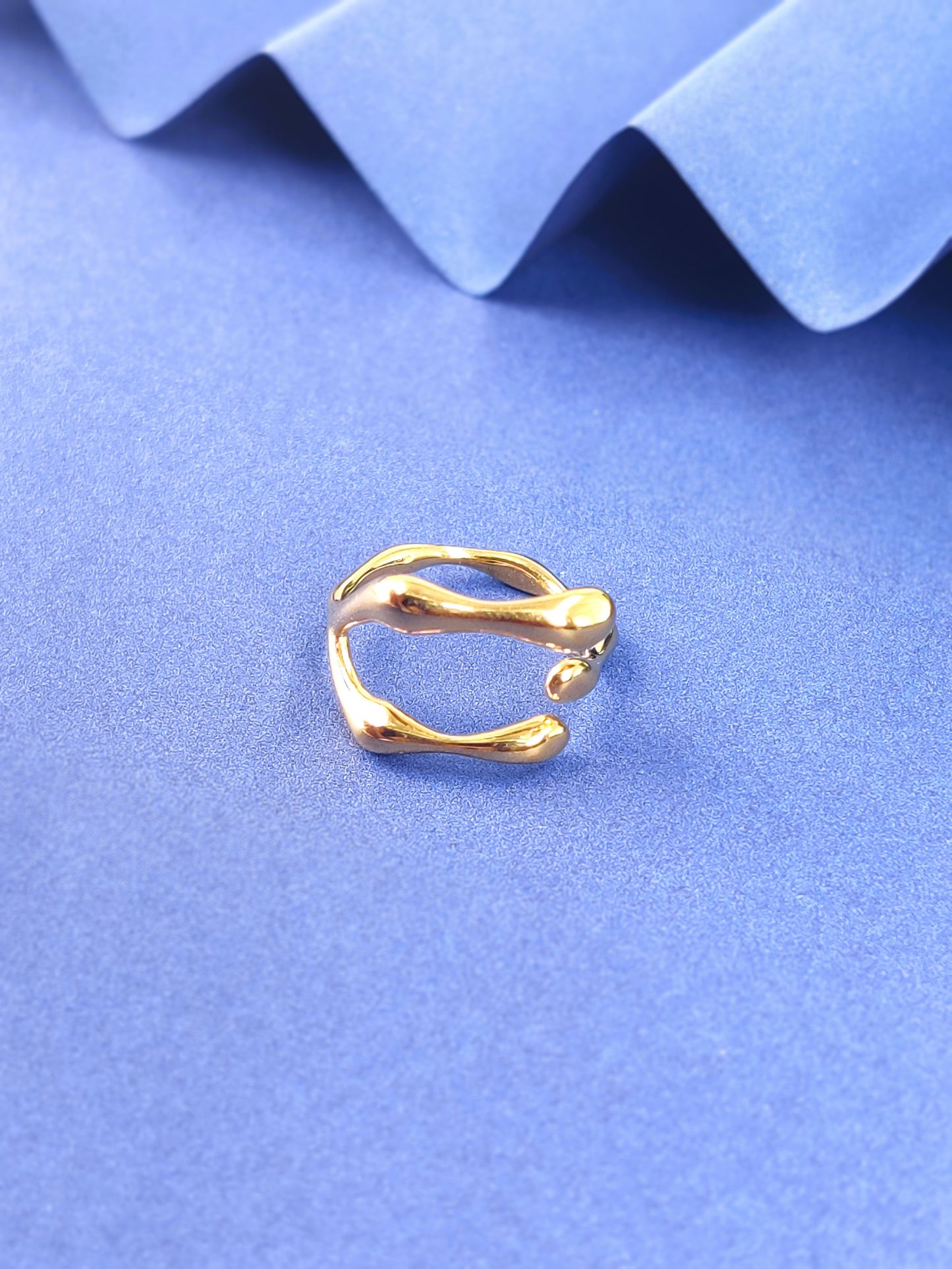 Iza Ring