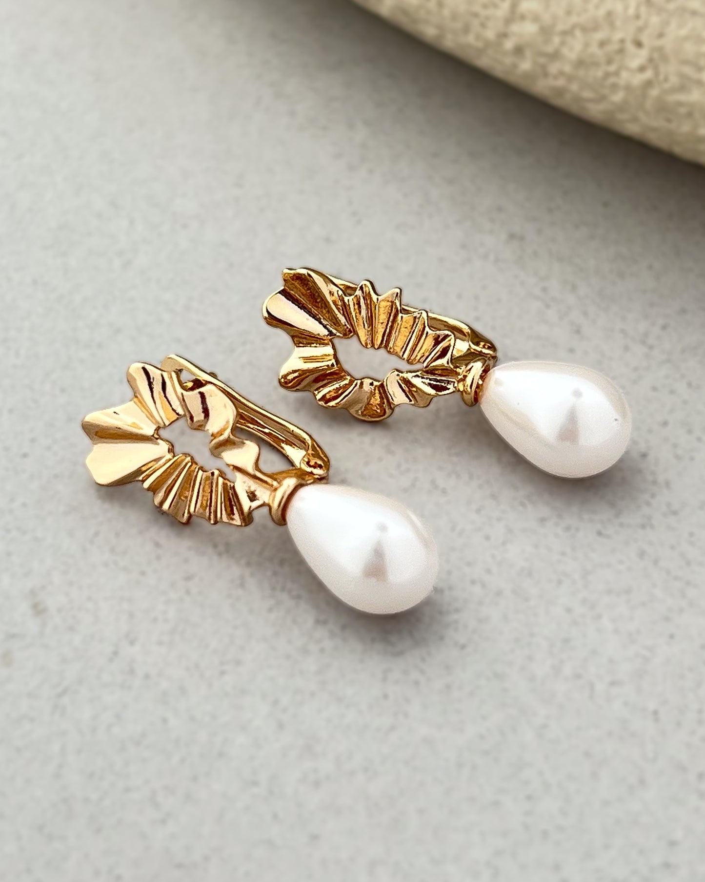 Pearl Bloom Huggie Hoops