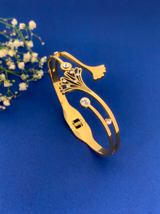 Mayra Bracelet Band(Gold)