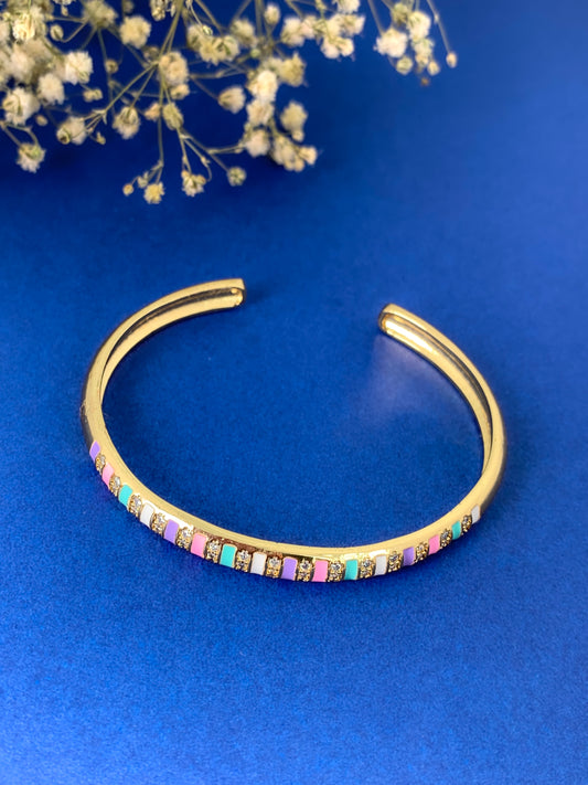Multi Camillo Cuff