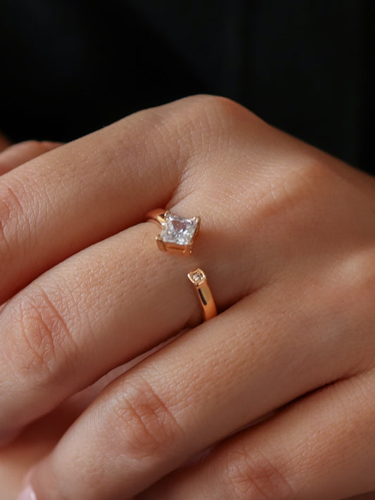 Crystal Clarissa Ring