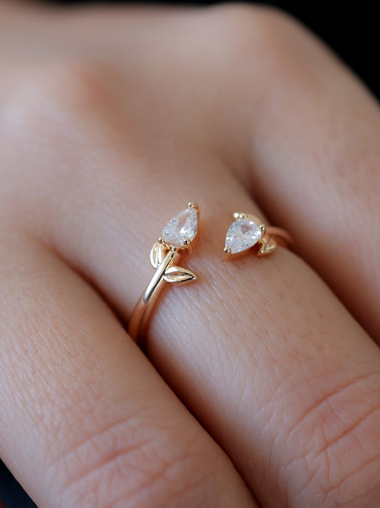 Crystal Leaf Ring