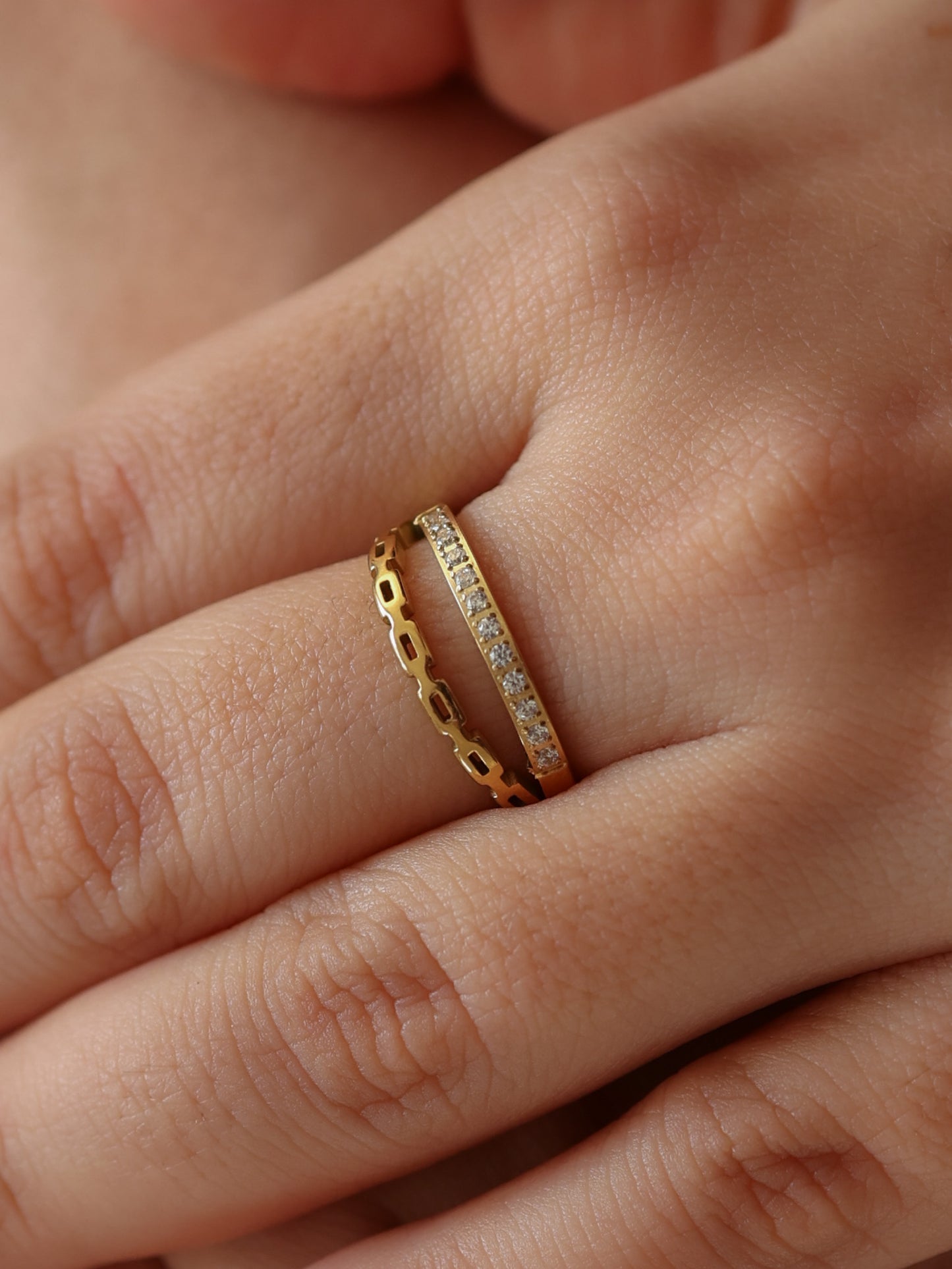 Crystal Link Ring