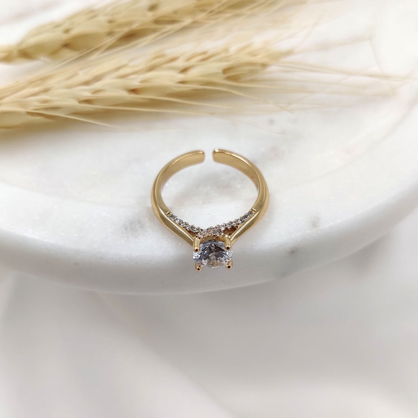 Queen Solitaire Ring