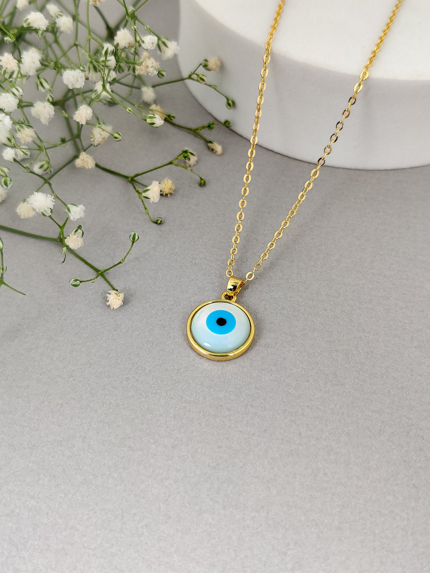 Zella Eye Necklace (Gold)