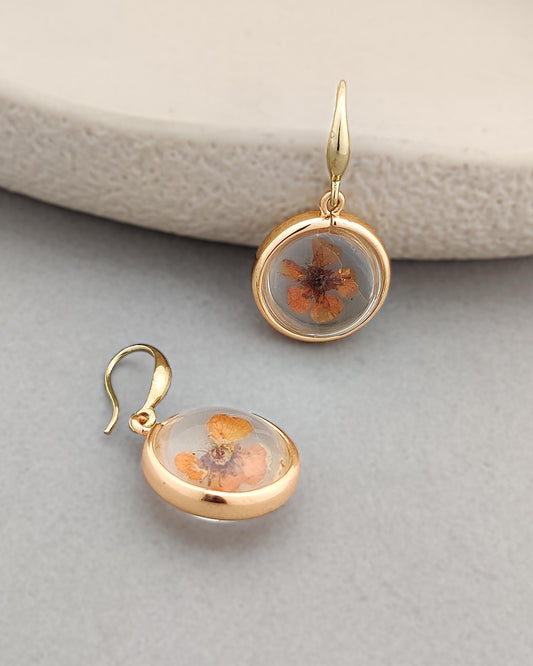 Gracie Dry Flower Earrings (Orange)