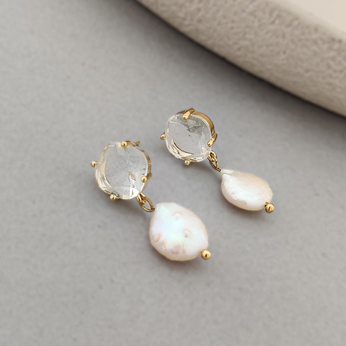 Juliana Pearl Earring