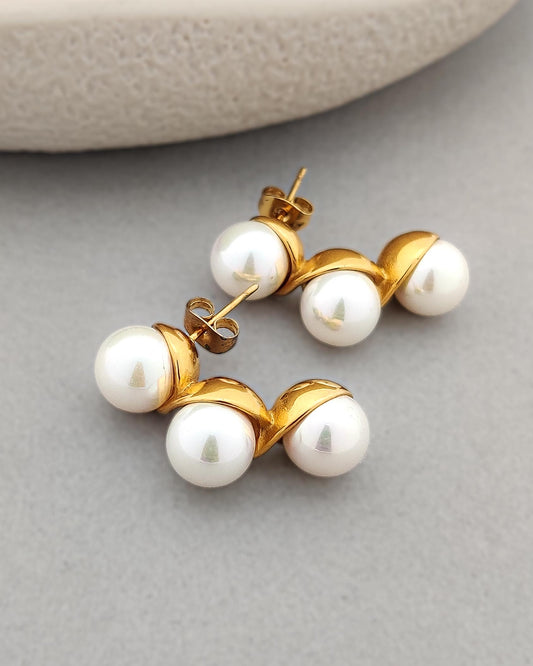 Rowina Pearl Earrings