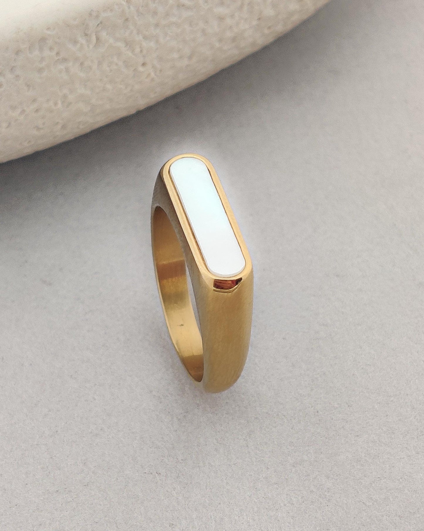 Aden Ring (White)